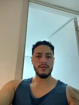 MattiaDupont online show from March 9, 2026, 11:09 pm