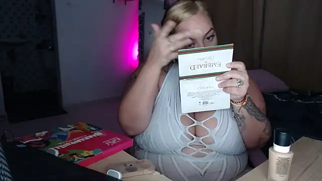 Angiegranados online show from April 19, 2026, 4:23 am