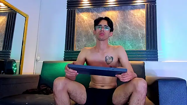 Snapshot of Wonka_1 chatting on February 7, 2026, 4:38 am Wonka 1 online show from February 7, 2026, 4:38 am