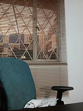 SweettSin online show from April 7, 2026, 2:17 pm