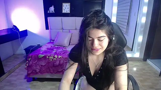 Snapshot of Katia_pretty_x chatting on February 6, 2026, 3:33 am Katia pretty x online show from February 6, 2026, 3:33 am