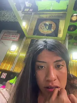 tranycamii online show from February 6, 2026, 5:27 pm