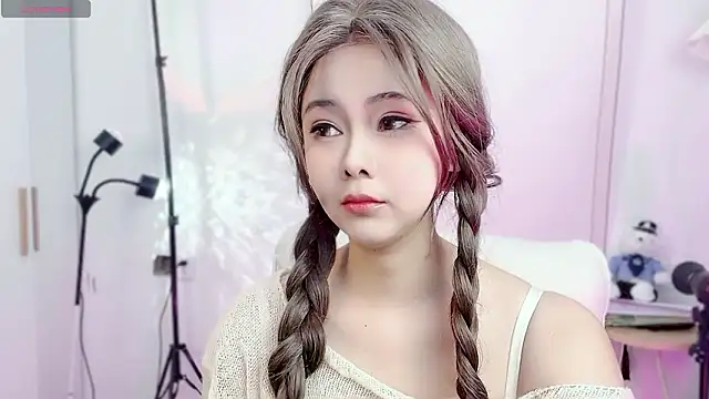 Memeli0 online show from February 9, 2026, 9:52 pm