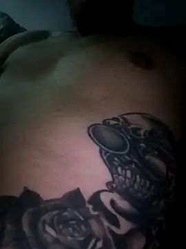 elvaquero06 online show from February 5, 2026, 7:35 am