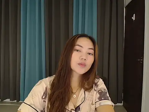 Snapshot of babydenxx69 chatting on February 5, 2026, 11:04 am babydenxx69 online show from February 5, 2026, 11:04 am