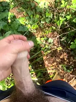 enormebitedu31 online show from April 8, 2026, 11:43 am