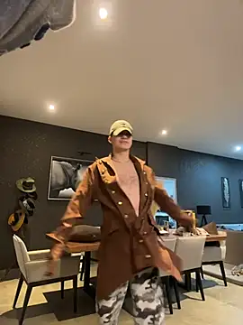 Snapshot of patbass7 chatting on February 5, 2026, 9:58 am patbass7 online show from February 5, 2026, 9:58 am