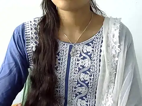 Mehaak  online show from February 11, 2026, 7:02 am