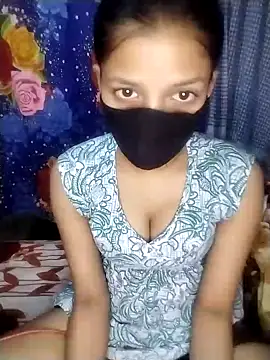 Snapshot of Naina-hott chatting on February 19, 2026, 7:10 pm Naina-hott online show from February 19, 2026, 7:10 pm