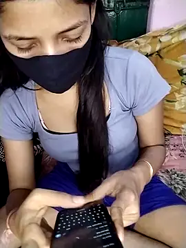 Snapshot of Naina-hott chatting on March 1, 2026, 7:16 pm Naina-hott online show from March 1, 2026, 7:16 pm