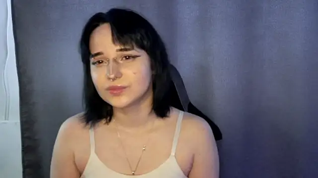 Snapshot of PureSofia chatting on March 4, 2026, 1:06 pm PureSofia online show from March 4, 2026, 1:06 pm