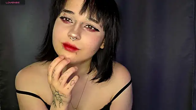 Snapshot of PureSofia chatting on April 15, 2026, 7:10 pm PureSofia online show from April 15, 2026, 7:10 pm