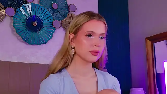 Snapshot of Beckie_White chatting on February 27, 2026, 9:15 pm Beckie White online show from February 27, 2026, 9:15 pm