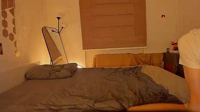 CalmFever online show from February 13, 2026, 3:08 pm