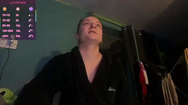 JadeAlexis403 online show from February 8, 2026, 9:29 pm