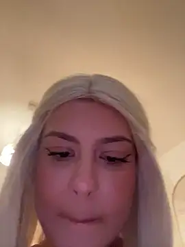 Red Blossom online show from March 6, 2026, 6:26 pm