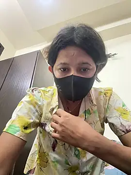 raavigirl online show from February 21, 2026, 9:32 am