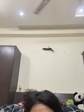 raavigirl online show from March 19, 2026, 2:37 am