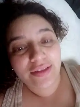 MajoArias online show from February 10, 2026, 7:56 am