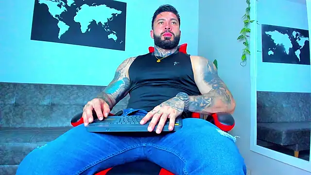 Alessrose online show from March 10, 2026, 7:41 pm