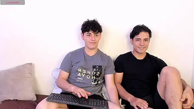 hans andres17 online show from February 19, 2026, 1:01 am