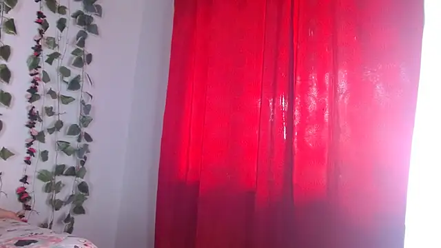 Snapshot of karolsweetvagi chatting on June 26, 2026, 6:23 pm karolsweetvagi online show from June 26, 2026, 6:23 pm