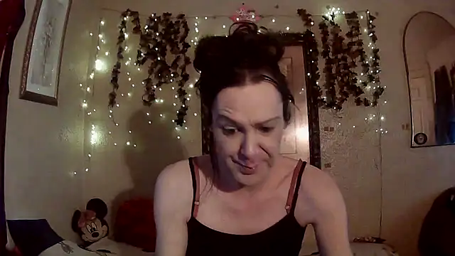 sillymillie4 online show from February 6, 2026, 8:45 pm