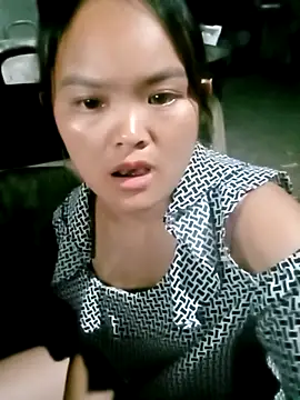 Snapshot of Luminana chatting on April 30, 2026, 12:06 am Luminana online show from April 30, 2026, 12:06 am