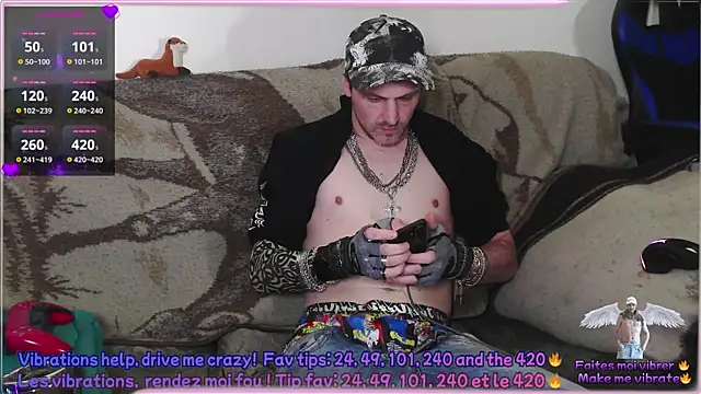 SwatRocShy online show from April 14, 2026, 6:08 am