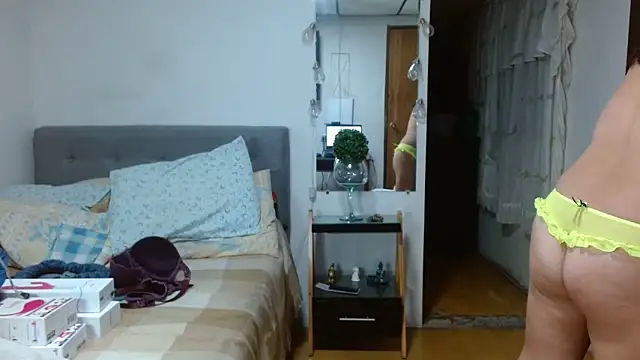 Snapshot of Karo_sexy chatting on January 29, 2025, 7:36 am Karo sexy online show from January 29, 2025, 7:36 am