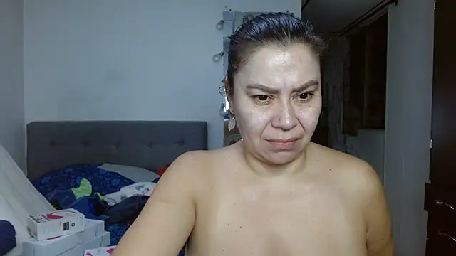 Karo sexy online show from November 30, 2025, 3:43 am