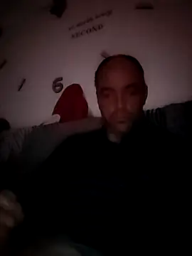 Snapshot of circott chatting on February 8, 2026, 8:01 pm circott online show from February 8, 2026, 8:01 pm