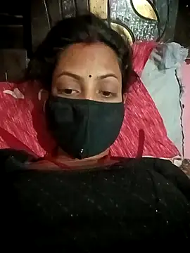 BIG QWEEN NO1 online show from April 14, 2026, 4:02 pm