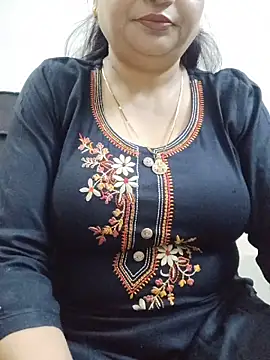 SexybeboX online show from June 20, 2026, 5:43 am