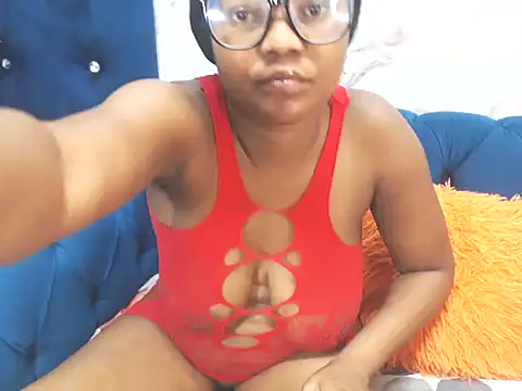 Snapshot of CrystalMelaninXX chatting on March 8, 2026, 5:33 am CrystalMelaninXX online show from March 8, 2026, 5:33 am