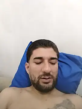 Camilo696903 online show from May 20, 2026, 12:22 pm