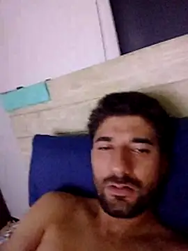 Camilo696903 online show from June 19, 2026, 1:10 am