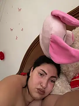 Snapshot of Amber_Sinn chatting on July 16, 2026, 7:14 am Amber Sinn online show from July 16, 2026, 7:14 am