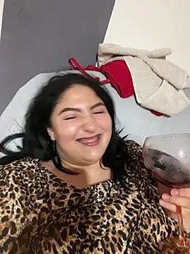 Snapshot of Amber_Sinn chatting on July 29, 2026, 12:09 am Amber Sinn online show from July 29, 2026, 12:09 am