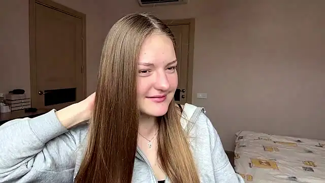 Snapshot of Milayouknow chatting on February 15, 2026, 9:19 am Milayouknow online show from February 15, 2026, 9:19 am