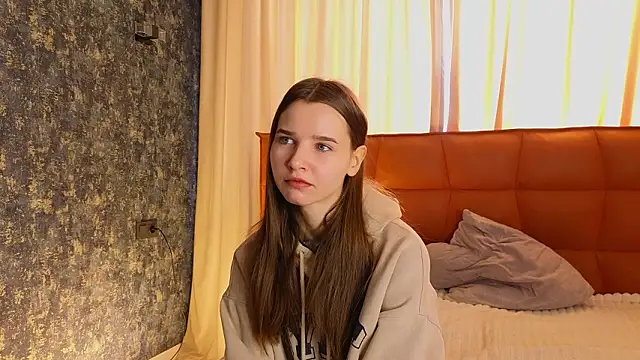 Snapshot of OnyxViper chatting on February 28, 2026, 6:14 am OnyxViper online show from February 28, 2026, 6:14 am