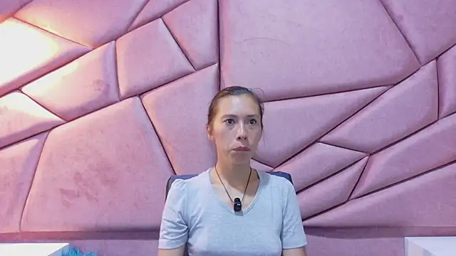 Snapshot of kimberlypink_ chatting on March 2, 2026, 11:28 am kimberlypink online show from March 2, 2026, 11:28 am