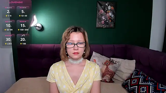 EmmaEthereal online show from March 11, 2026, 1:33 am