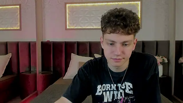 StefanBev online show from March 6, 2026, 7:43 pm