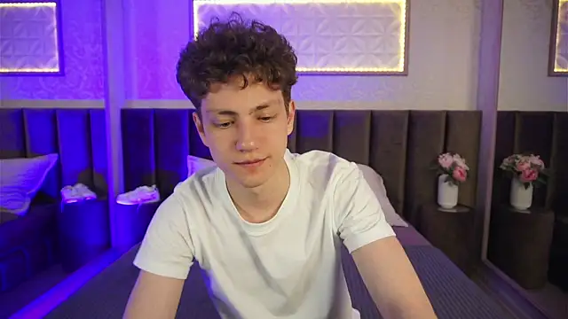 StefanBev online show from April 9, 2026, 8:47 pm