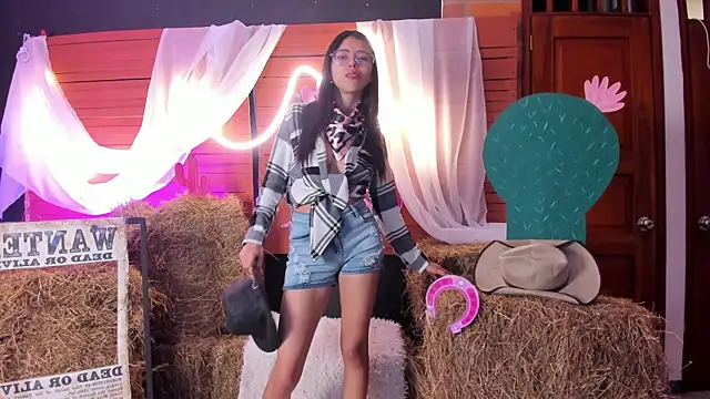 Snapshot of Mia_Naive chatting on March 21, 2026, 11:48 am Mia Naive online show from March 21, 2026, 11:48 am