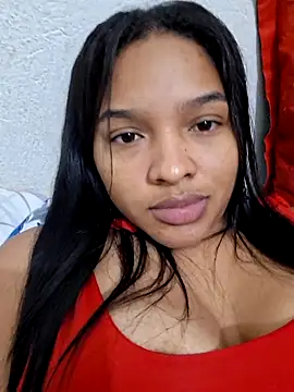 Snapshot of AnnaMil3J chatting on February 6, 2026, 10:24 pm AnnaMil3J online show from February 6, 2026, 10:24 pm