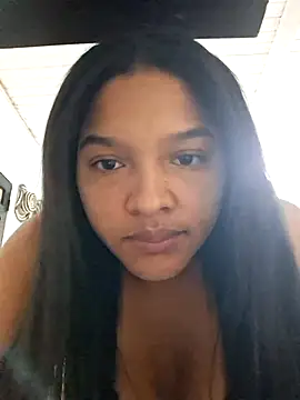 Snapshot of AnnaMil3J chatting on February 8, 2026, 7:17 pm AnnaMil3J online show from February 8, 2026, 7:17 pm