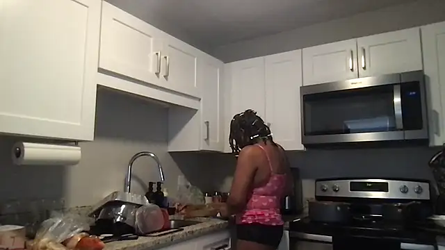 bisexualbeauty50 online show from February 14, 2026, 8:16 pm