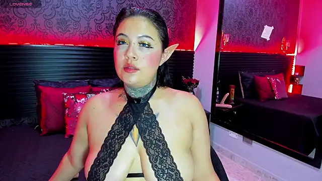 Snapshot of Aurelia_Walker chatting on February 20, 2026, 12:40 am Aurelia Walker online show from February 20, 2026, 12:40 am